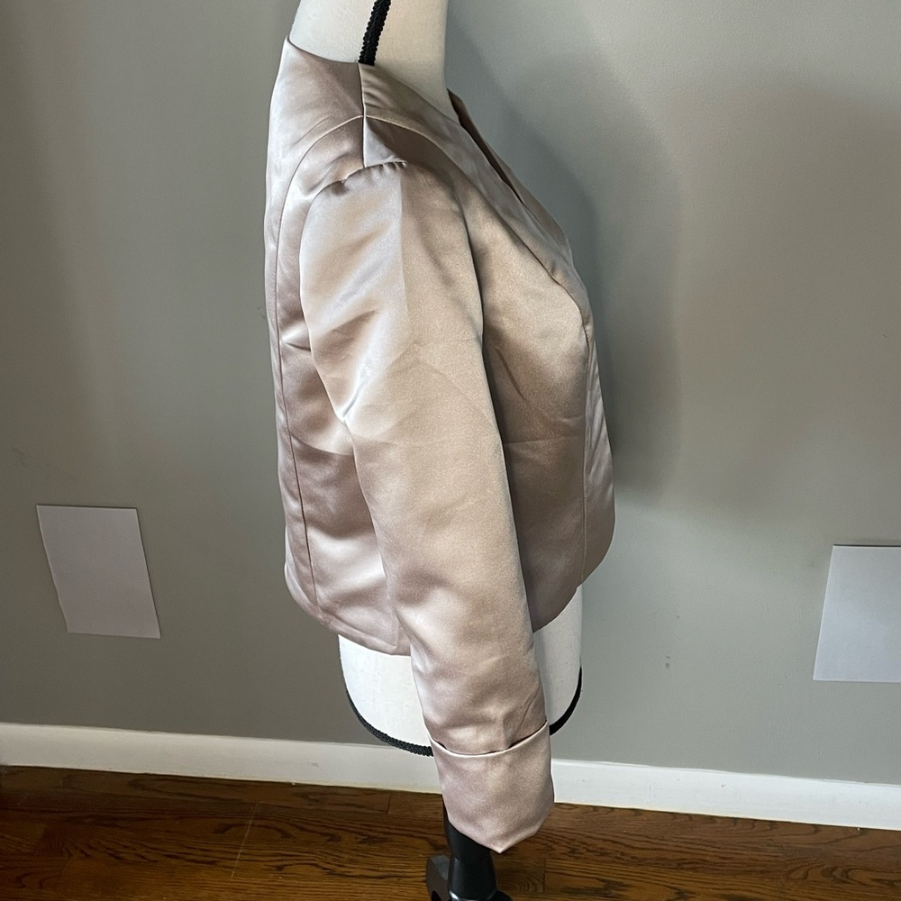 JJs House Cream Satin Women's Blazer/Shrug - Picture 3 of 9